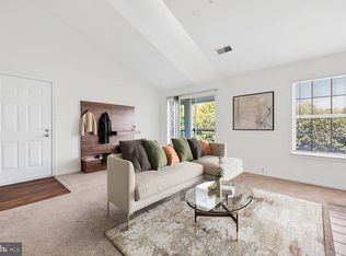18518 Boysenberry Dr APT 223, Gaithersburg, MD 20879