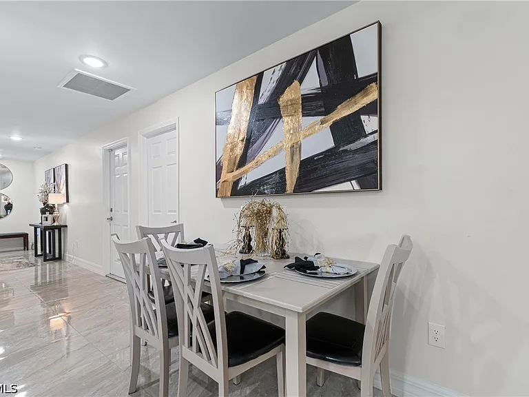 1137 Edgerton Ave — Photo 13