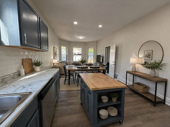 4th image of 915 Rockhill St APT 1B