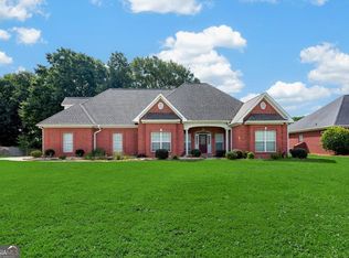 214 Knob Hill Dr, Warner Robins, GA 31088