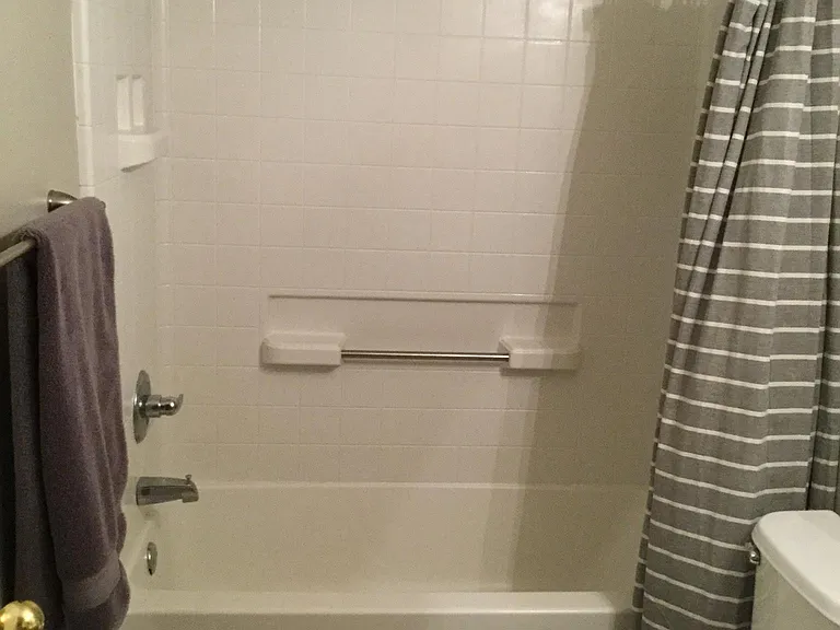2nd level full bath
