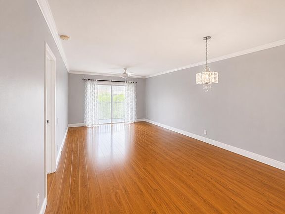 5th image of 1201 Hillcrest Court #315