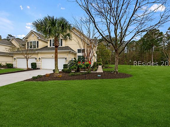 2nd image of 190 Wicklow Dr