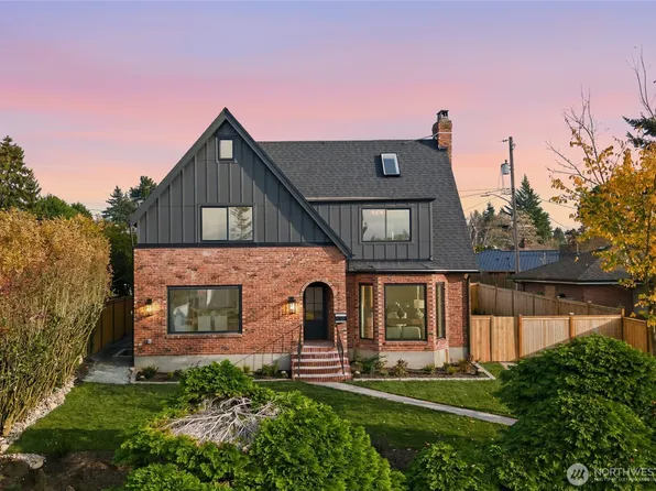 12216 Palatine Avenue N, Seattle, WA 98133