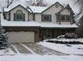 2465 S Oakland Cir, Aurora, CO 80014