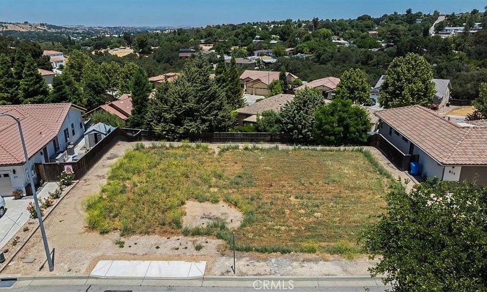 2nd image of 679 Red Cloud Rd #9