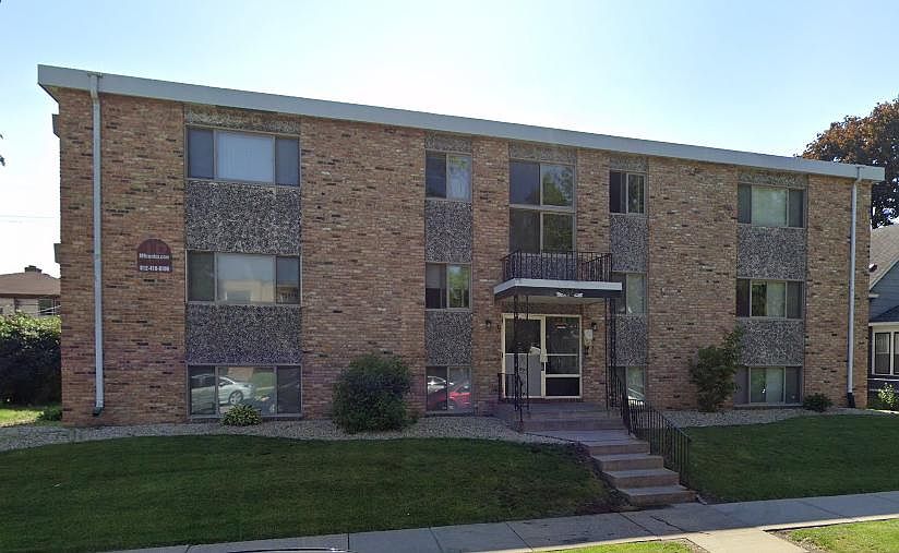 1st image of 3025 30th Ave S