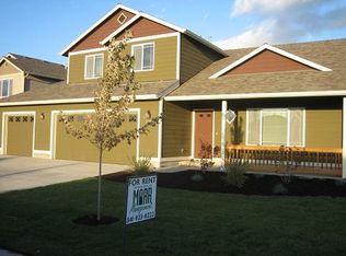 2700 NE 9th St, Redmond, OR 97756