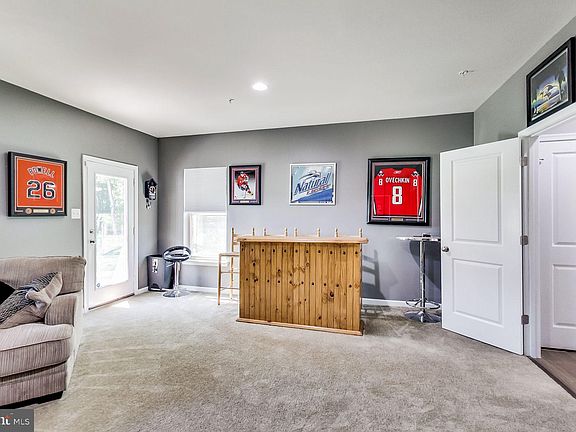 3rd image of 217 Tanner Ln