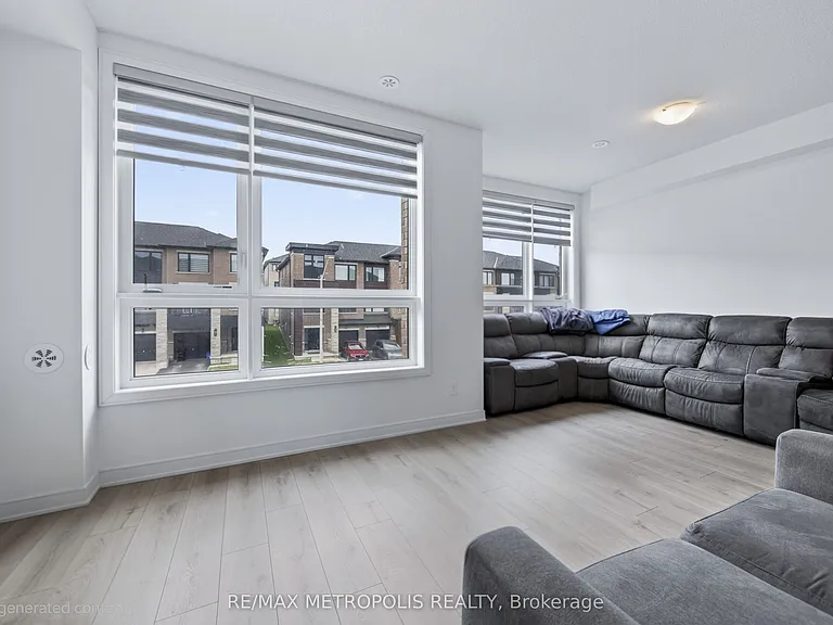132 Blue Forest Cres — Photo 29