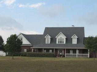 821 Jc Maples Rd, Gunter, TX 75058