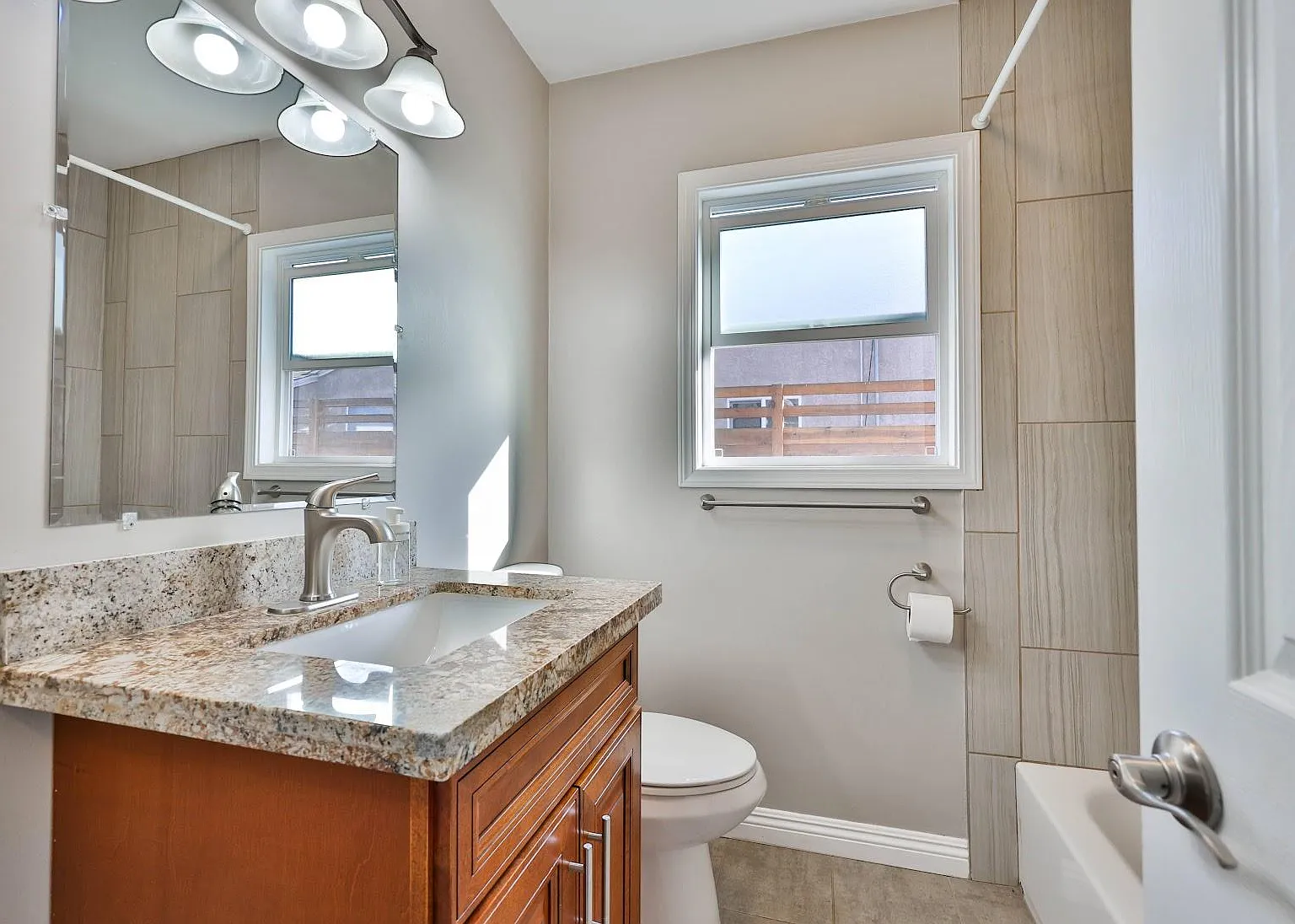 6421 Carthage St — Photo 3