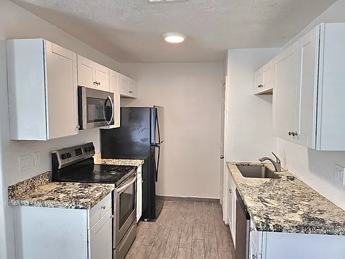4117 E Moreland St #2 Photo 1