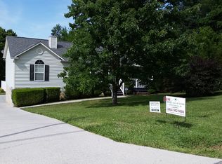 516 Brown School Rd, Maryville, TN 37804