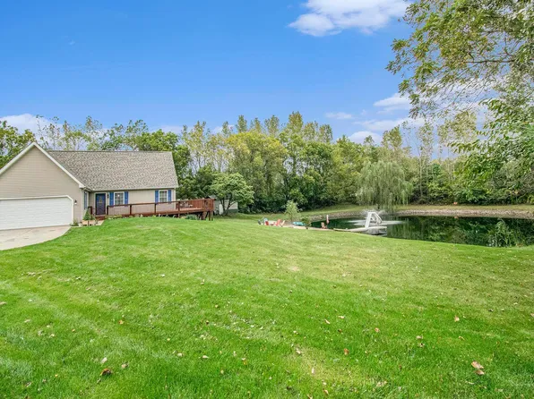 2936 S Country Club Rd, Warsaw, IN 46580