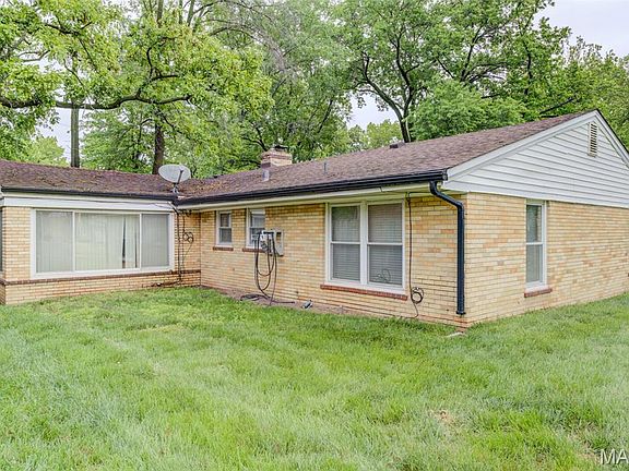 5th image of 1101 E Parkedge Ln