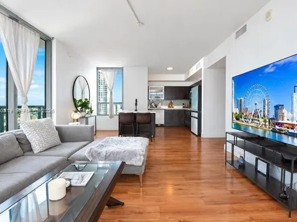 90 SW 3rd St APT 2113, Miami, FL 33130