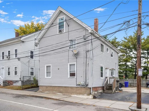 51 Grace St, Pawtucket, RI 02860