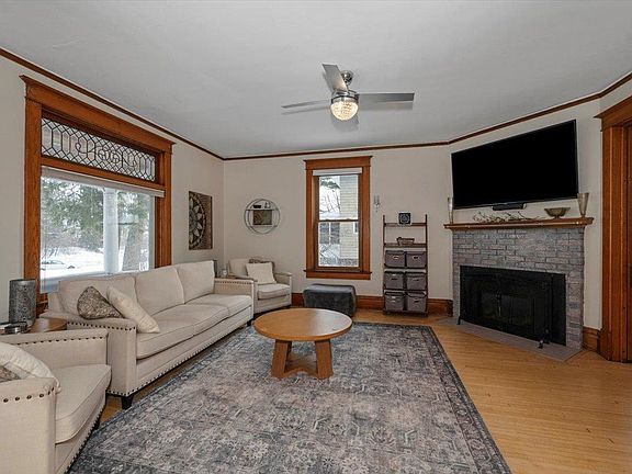 5th image of 2015 Woodland Ave