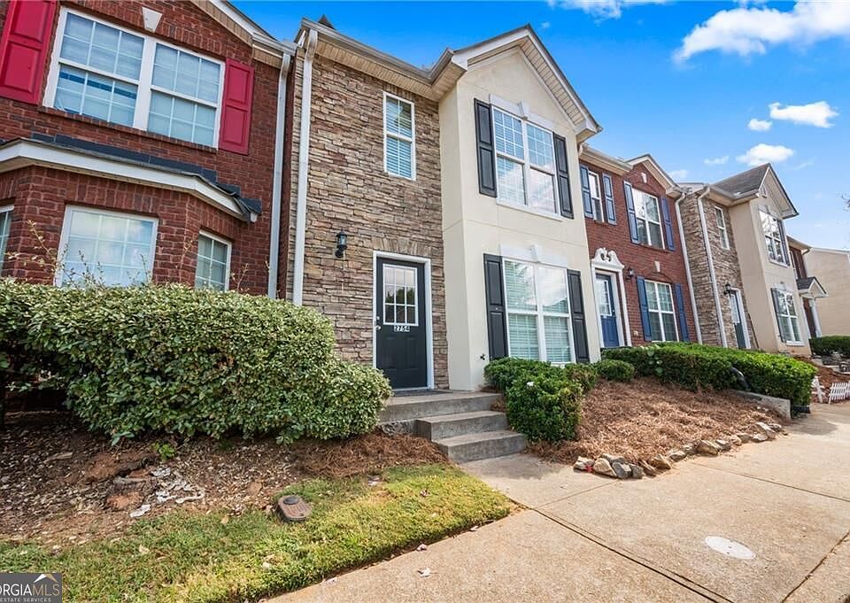 1st image of 2754 Valley Green Dr