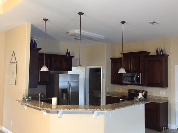 4th image of 939 Cheshire Dr