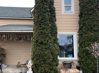 208 E Naches Ave, Moxee, WA 98936