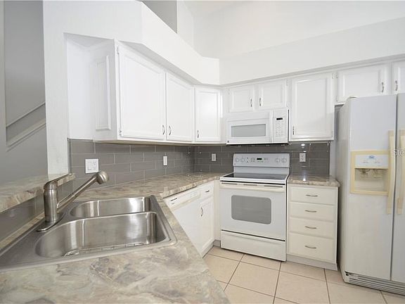 4th image of 1596 Slash Pine Pl