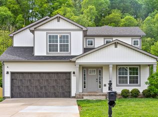 1721 Rains Rd, Clarksville, TN 37042