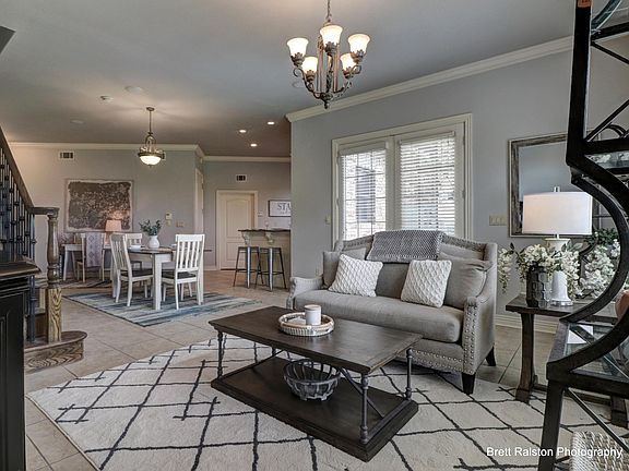 2nd image of 2706 S Everest Ave #2706