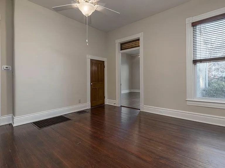 1619 Ellwood Ave — Photo 26