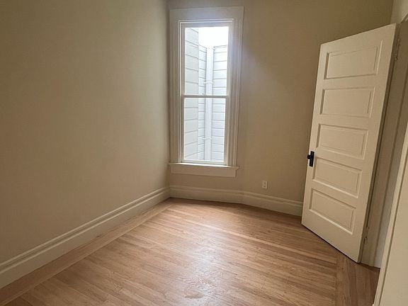 5th image of 263 Clinton Park St #D