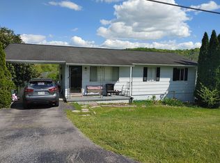 111 Lancaster Rd, Oak Ridge, TN 37830