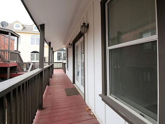 3rd image of 318 W Saulnier St #318