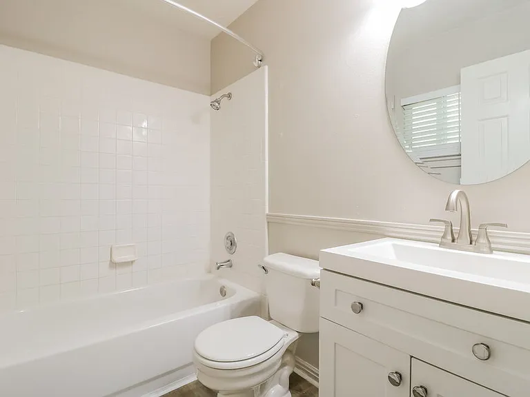 543 S 1330 W — Photo 15