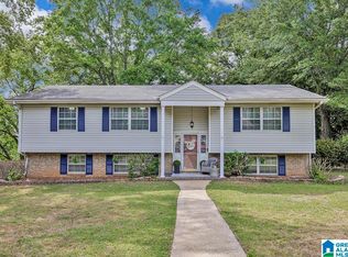 2320 Applewood Dr, Center Point, AL 35215