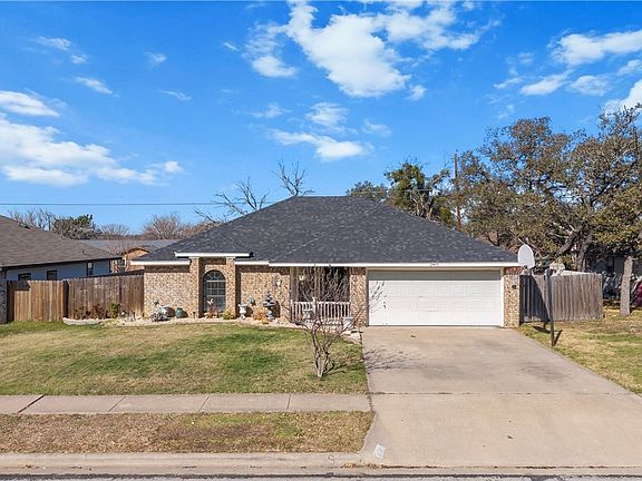 2nd image of 2405 Hidden Hill Dr