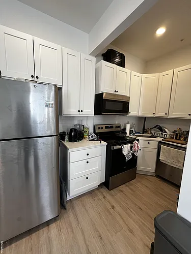 1289 Chapel St Photo 1