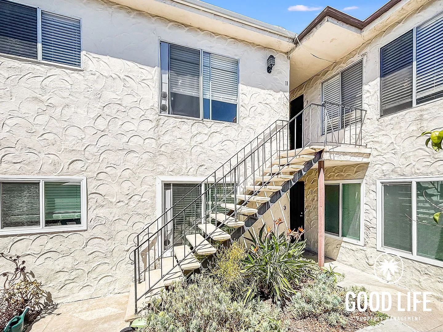 SD: Beautiful 1BD/1BA W/ Laundry On-Site and Reserved Parking in Corridor! — Photo 1