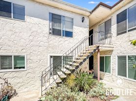 4262 Wilson Ave