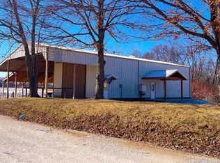 1224 NE 1100th Rd, Windsor, MO 65360