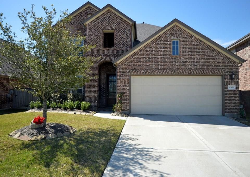 1st image of 10819 Paula Bluff Ln