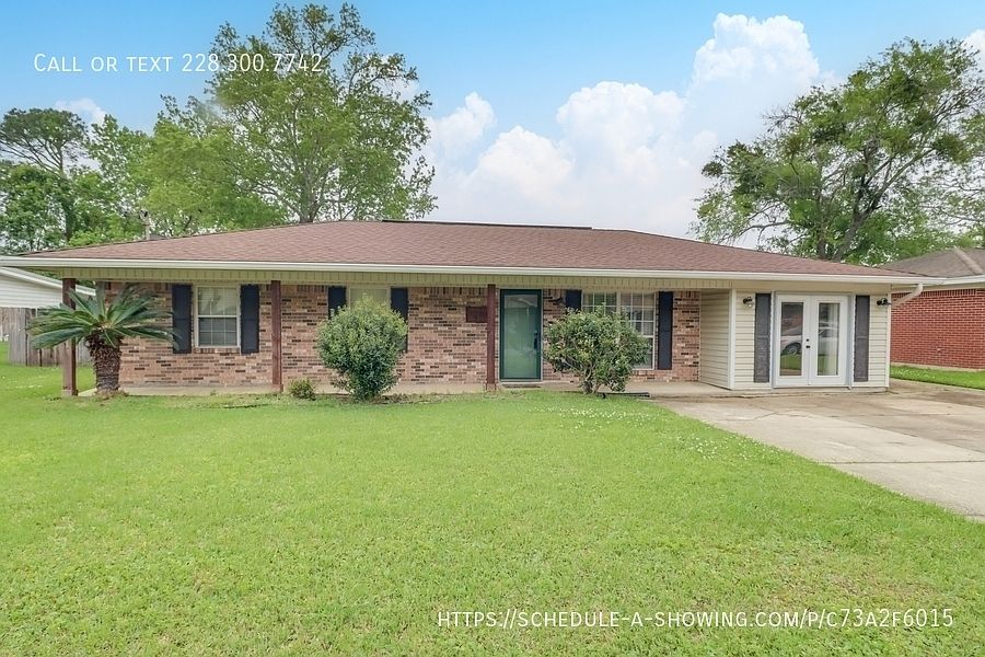 1st image of 7201 Bienville Dr