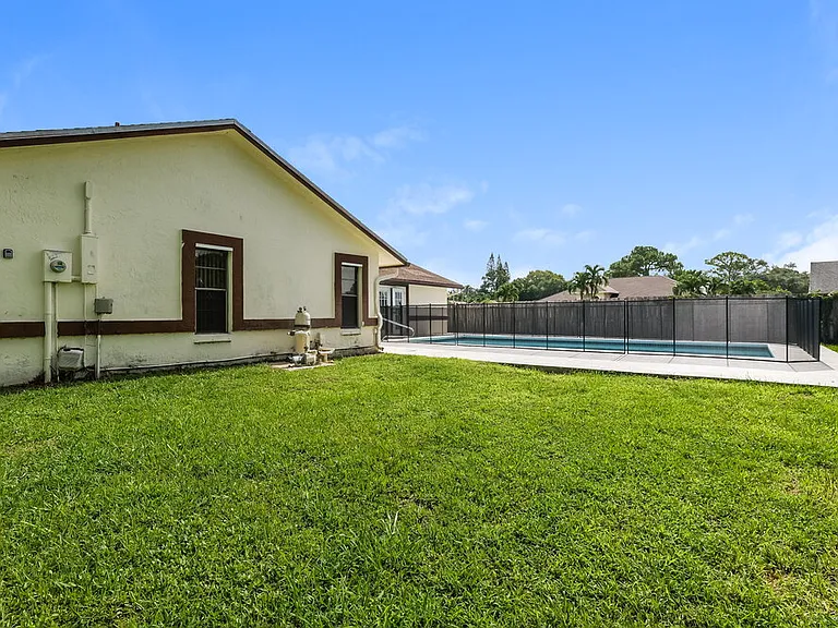 14480 Stirrup Ln — Photo 16
