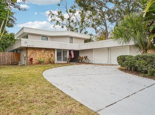 4218 Water Oaks Ln, Tampa, FL 33618