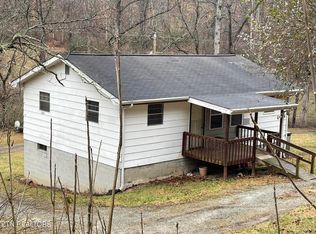 299 Shoun Hollow Rd, Jacksboro, TN 37757