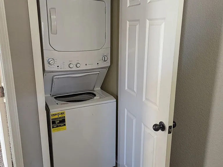 1905 Azlin Pl — Photo 10