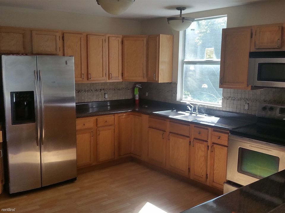 2nd image of 280 Bohn St