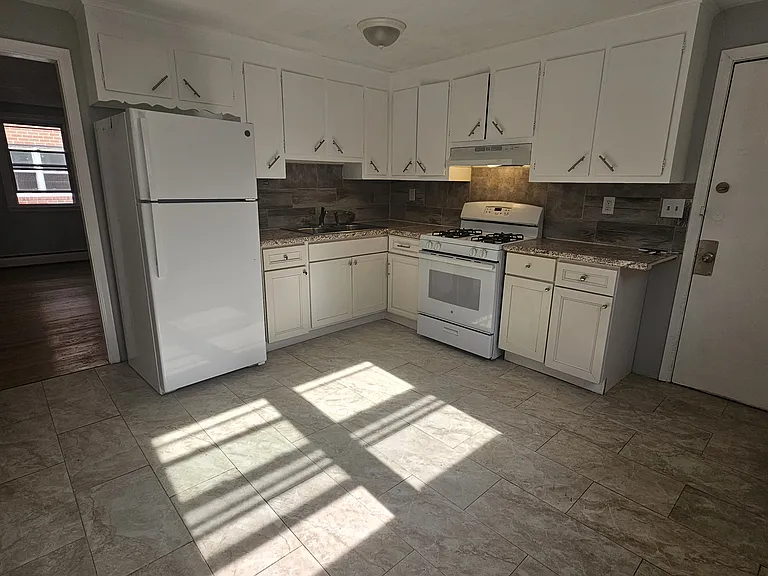 74 Upton St #1N — Photo 2