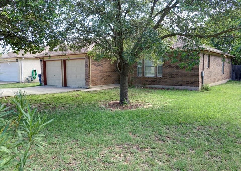 1st image of 1208 River Oak Dr