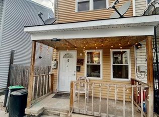 17 E Pine St, Mahanoy City, PA 17948